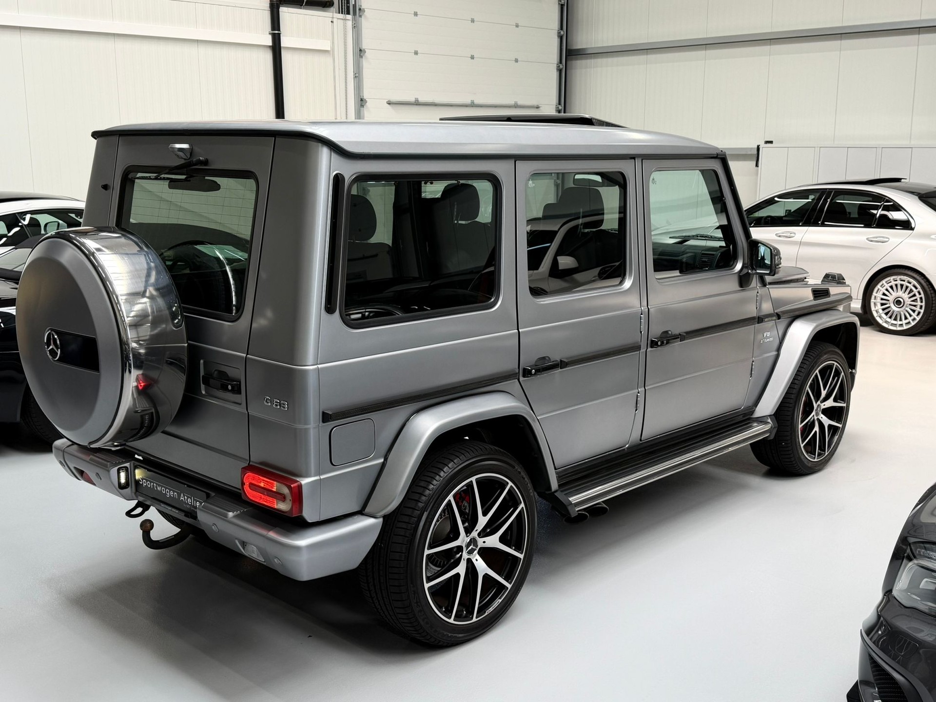 MERCEDES-BENZ G 63 AMG Automatic-image-7