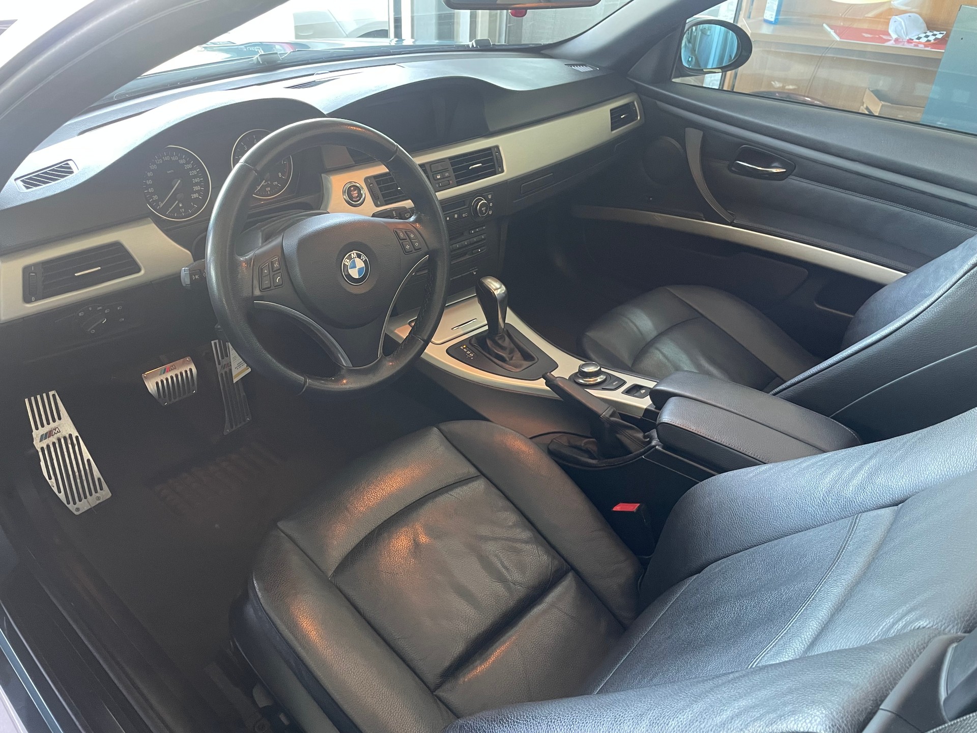 BMW 325i Cabriolet Steptronic-image-3