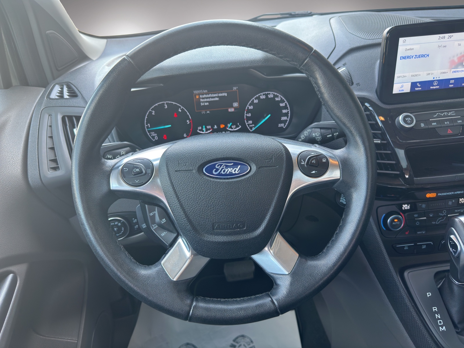 FORD Grand Tourneo Connect 1.5 EcoBlue Titanium Automat-image-12