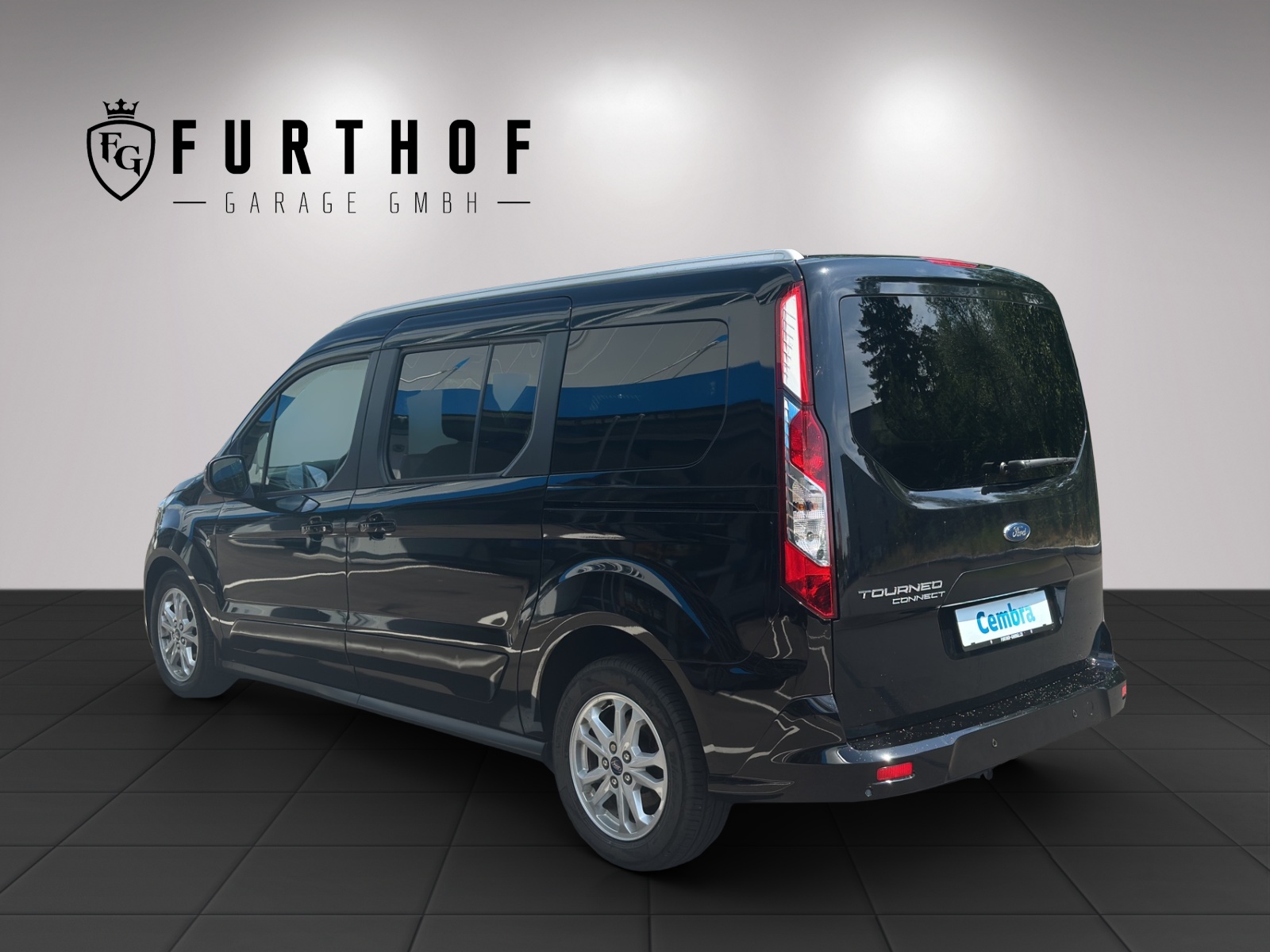 FORD Grand Tourneo Connect 1.5 EcoBlue Titanium Automat-image-6