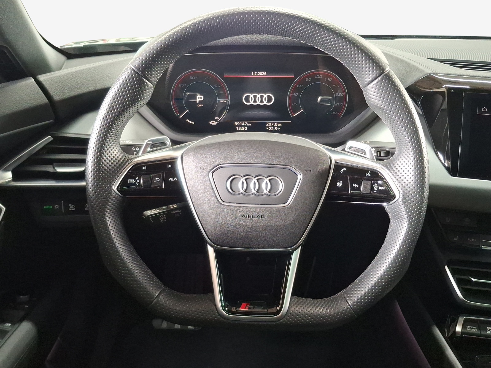 AUDI RS e-tron GT quattro-image-10