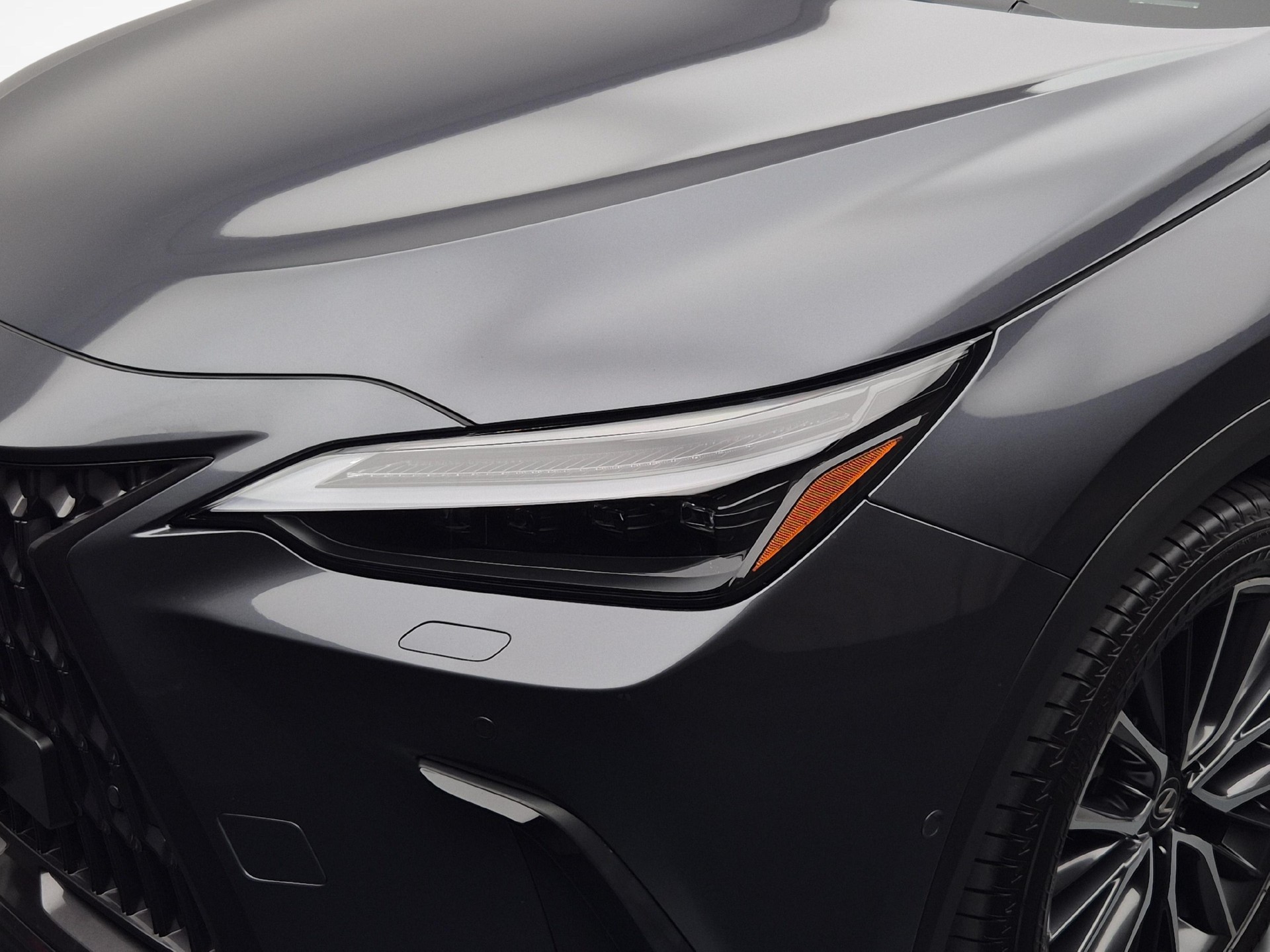 LEXUS NX 450h+ Excellence / Leasing ab. 0.99%-image-18