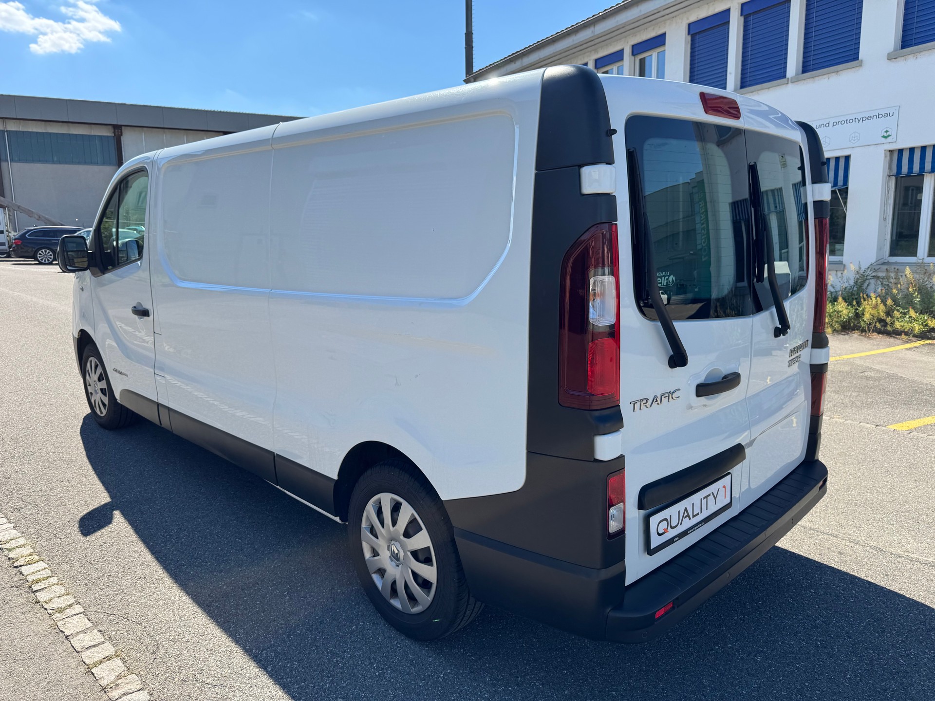 RENAULT Trafic 1.6 ENERGY TwinT. dCi120 2.9t Business L2H1-image-6
