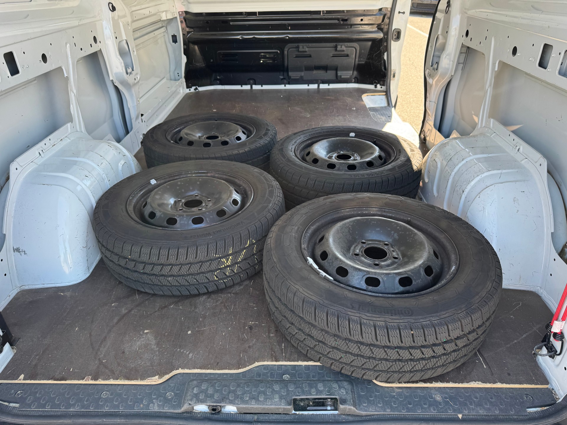 RENAULT Trafic 1.6 ENERGY TwinT. dCi120 2.9t Business L2H1-image-14