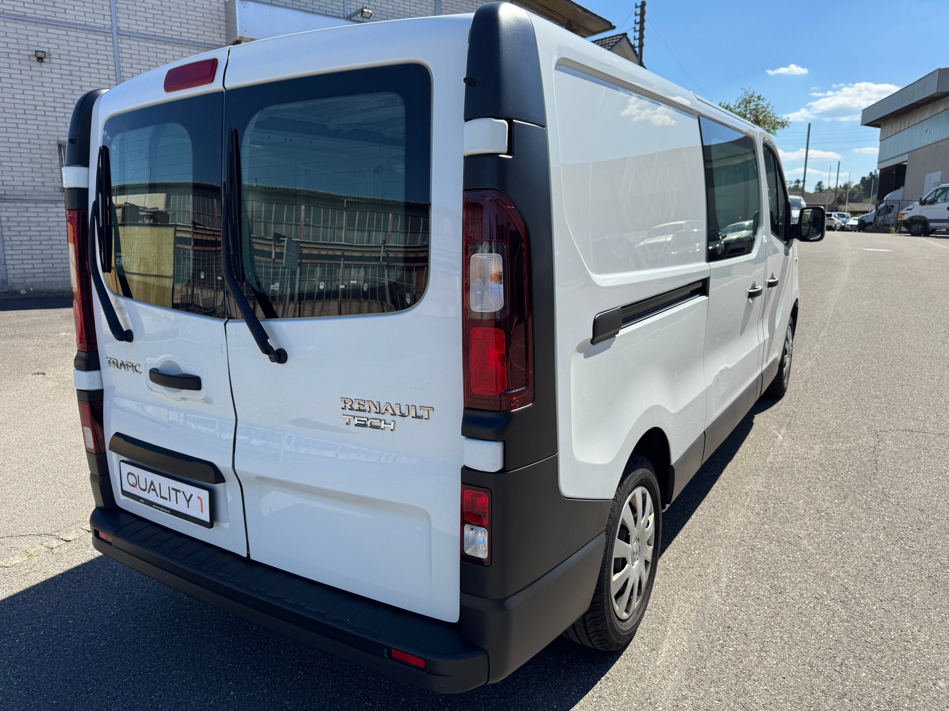 RENAULT Trafic 1.6 ENERGY TwinT. dCi120 2.9t Business L2H1-image-4