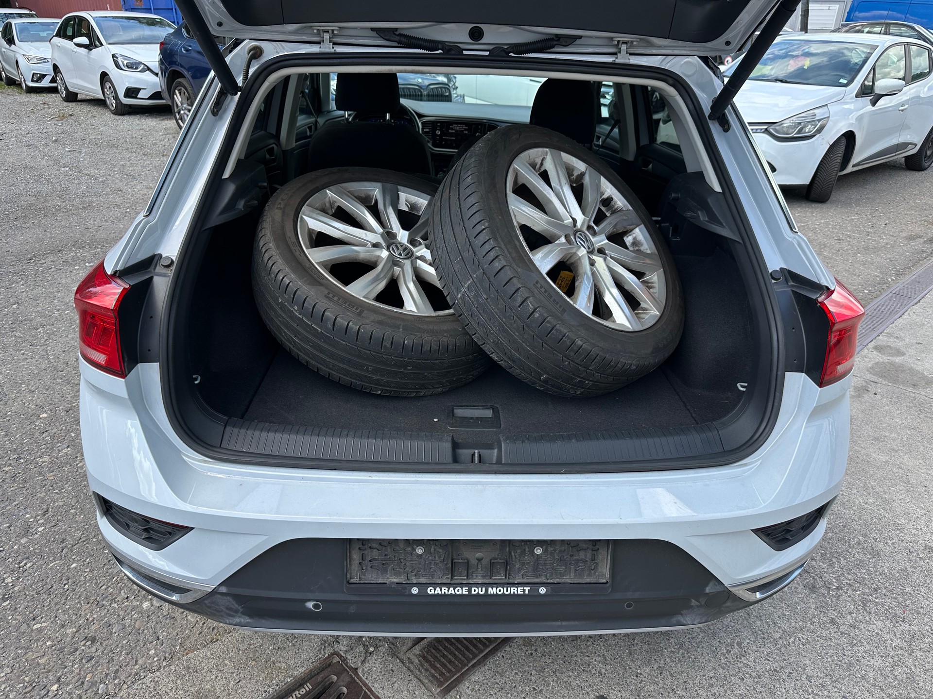 VW T-Roc 2.0 TSI Advance DSG 4Motion-image-14
