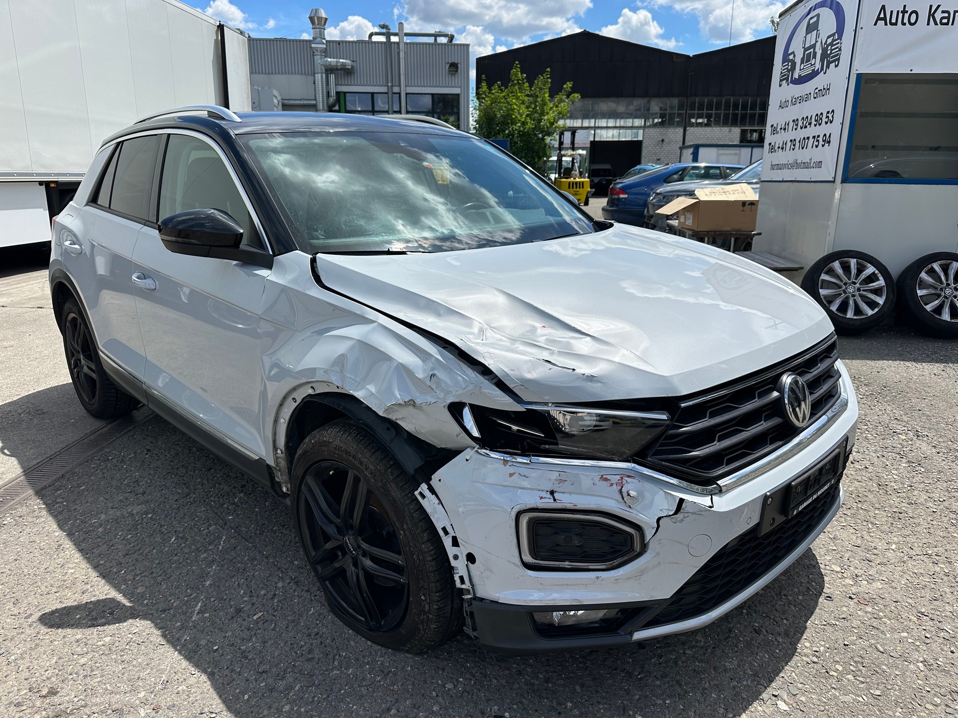 VW T-Roc 2.0 TSI Advance DSG 4Motion-image-9