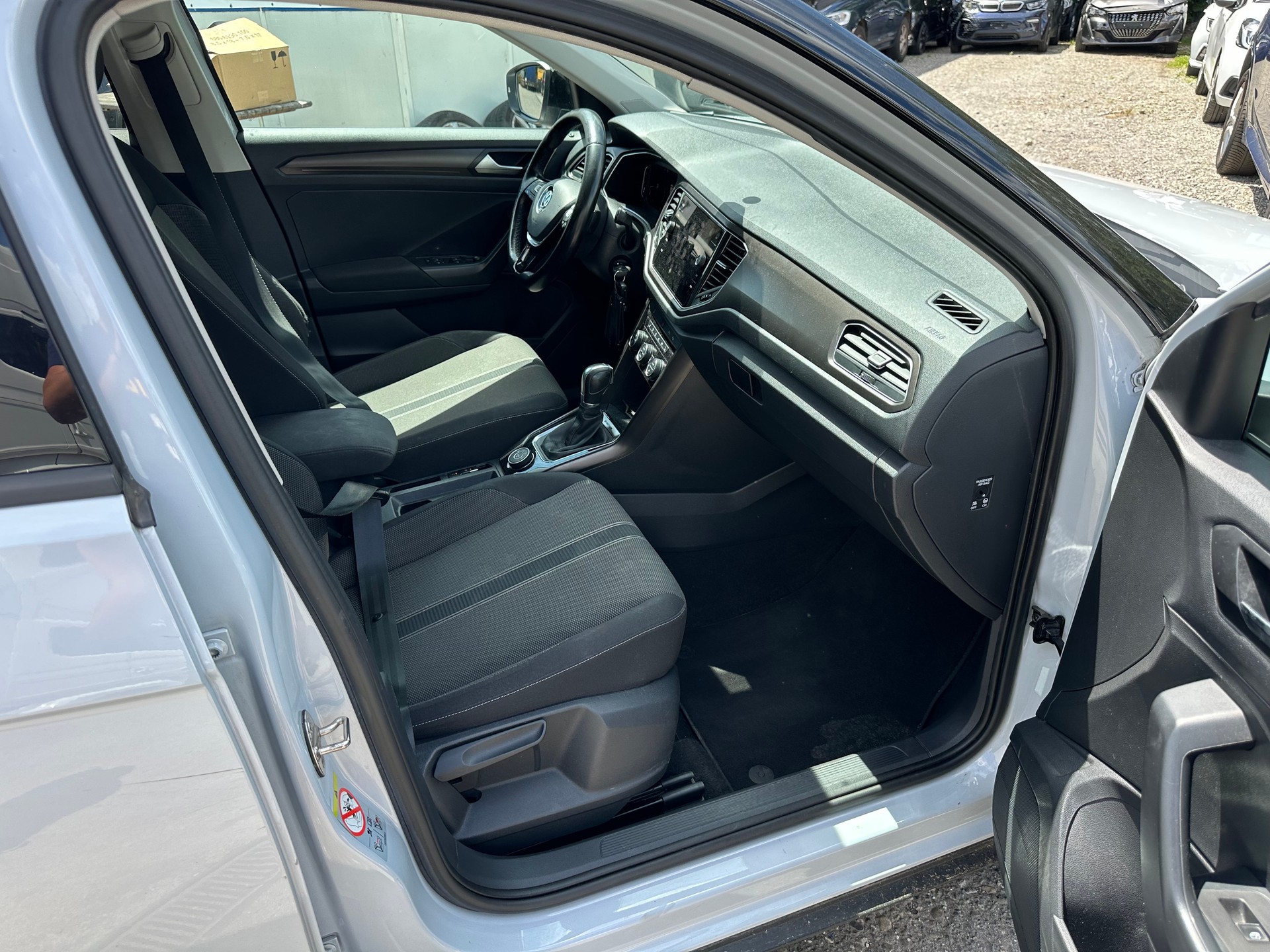 VW T-Roc 2.0 TSI Advance DSG 4Motion-image-8