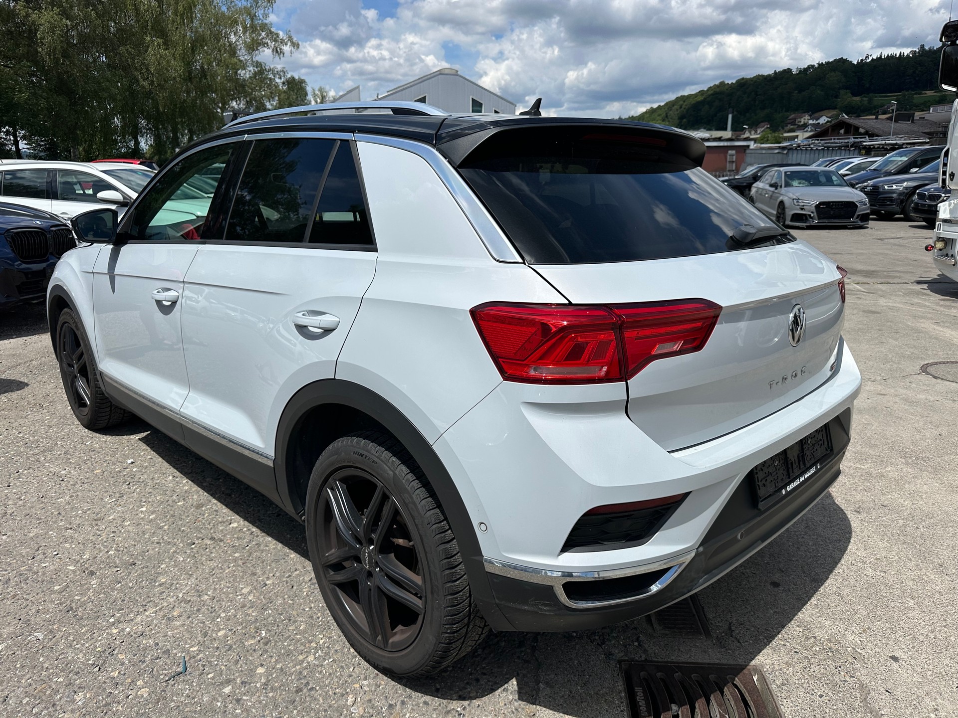 VW T-Roc 2.0 TSI Advance DSG 4Motion-image-6