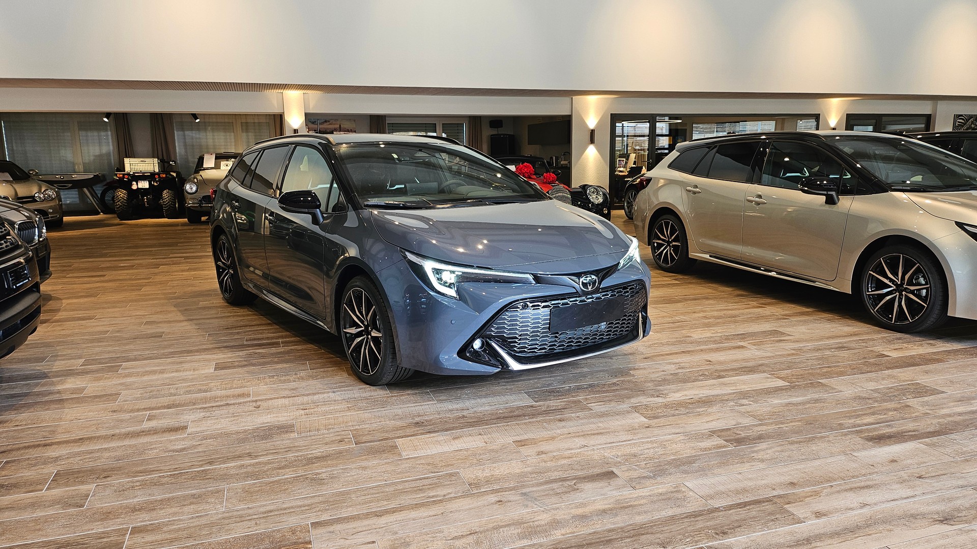 TOYOTA Corolla Touring Sports 2.0 HSD GR Sport e-CVTđ„-image-4
