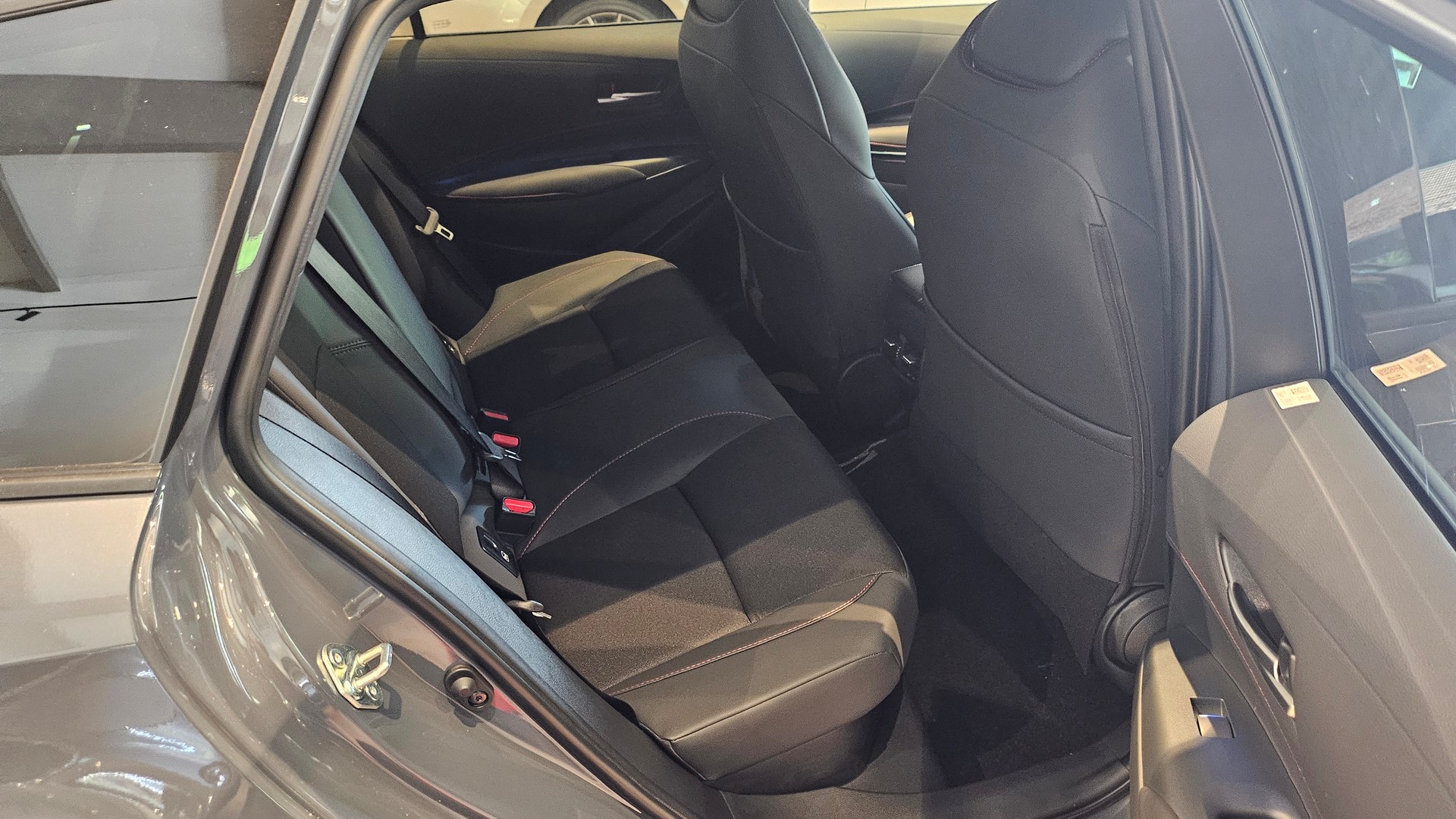 TOYOTA Corolla Touring Sports 2.0 HSD GR Sport e-CVTđ„-image-20