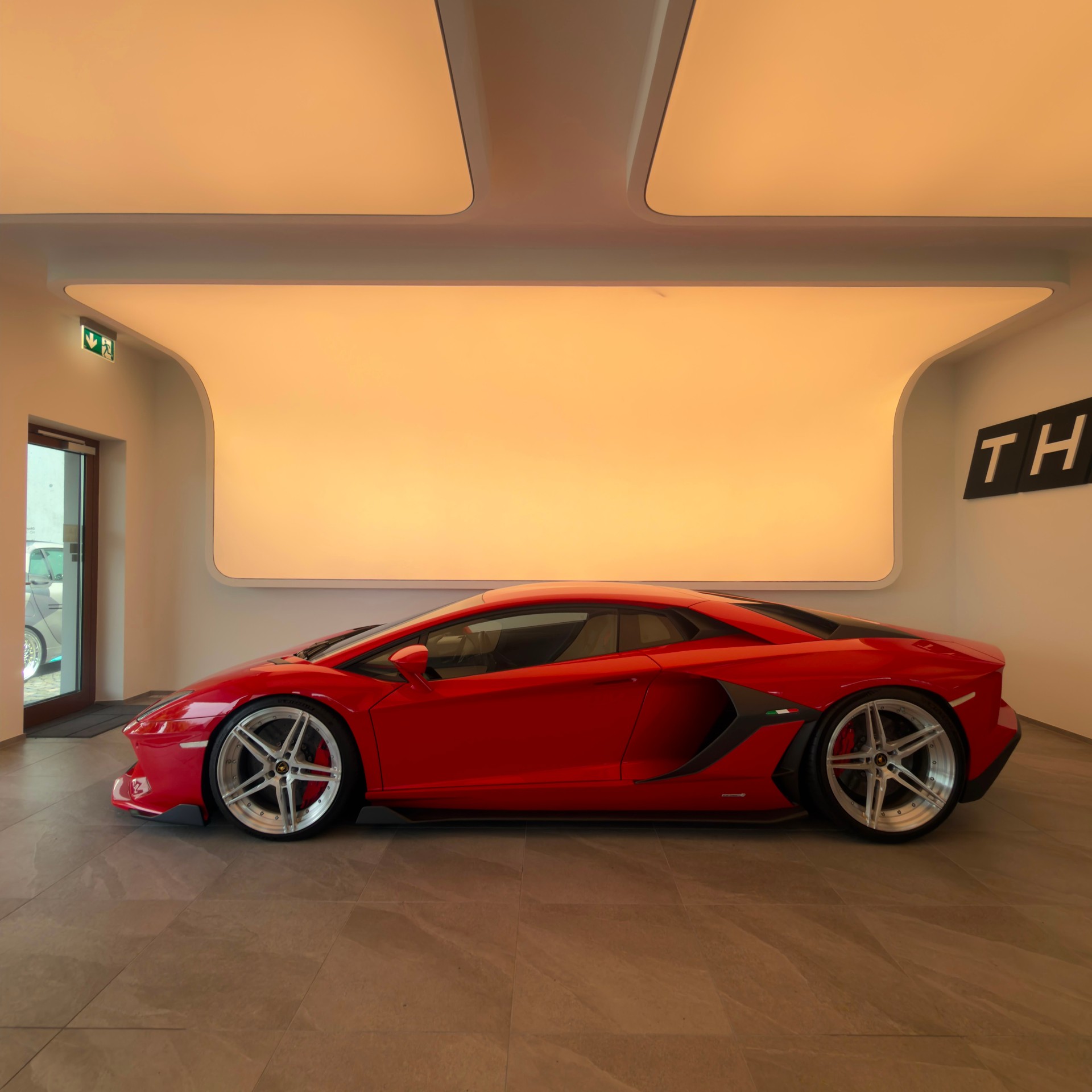 LAMBORGHINI Aventador S LP740-4 Coupé E-Gear ULTIMAE CONVERSION-image-4