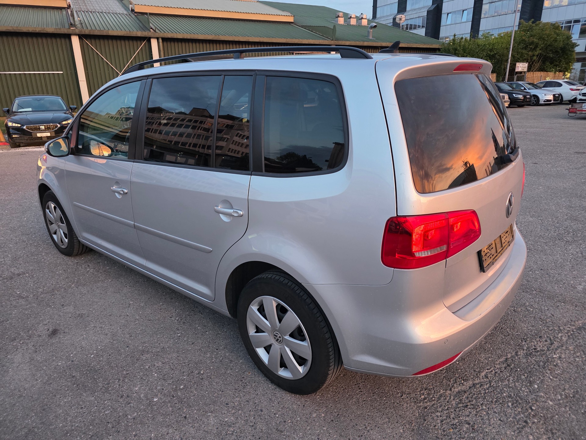 VW 1.6 TDI BlueMT Comfortline DSG-image-5
