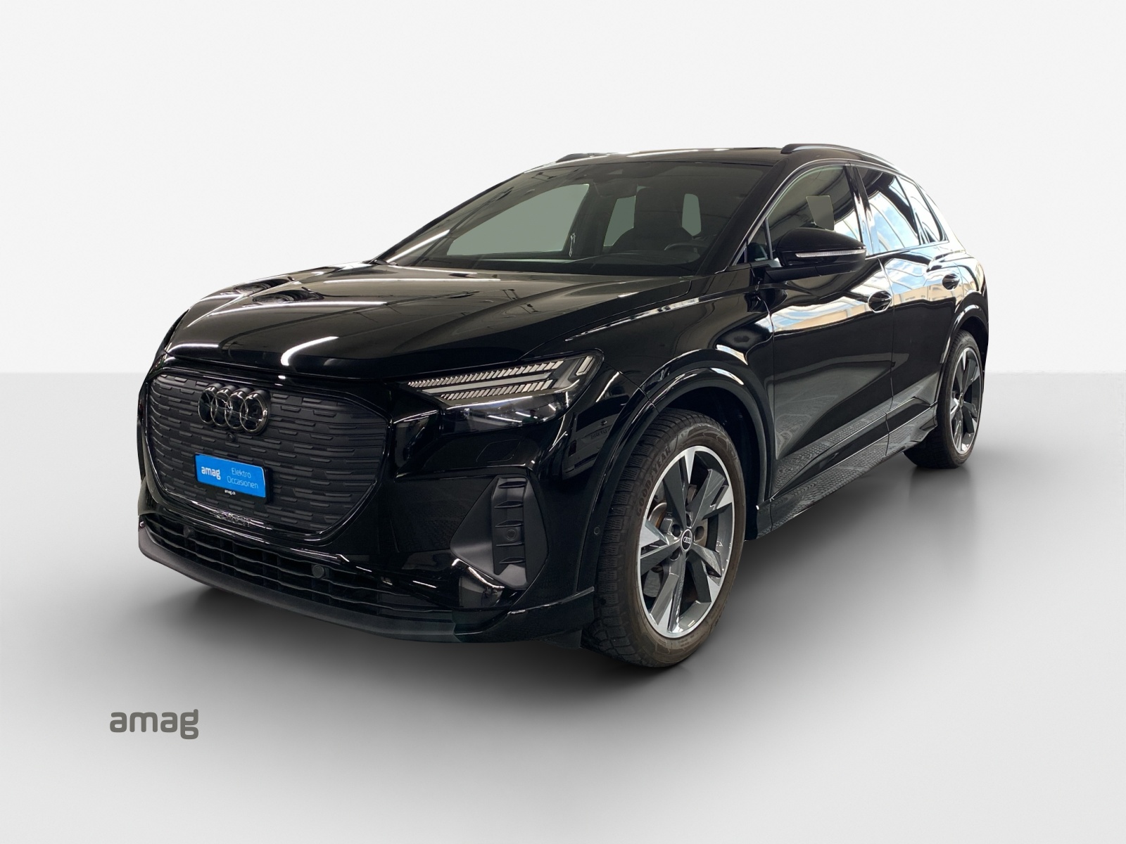 AUDI Q4 e-tron 50 quattro