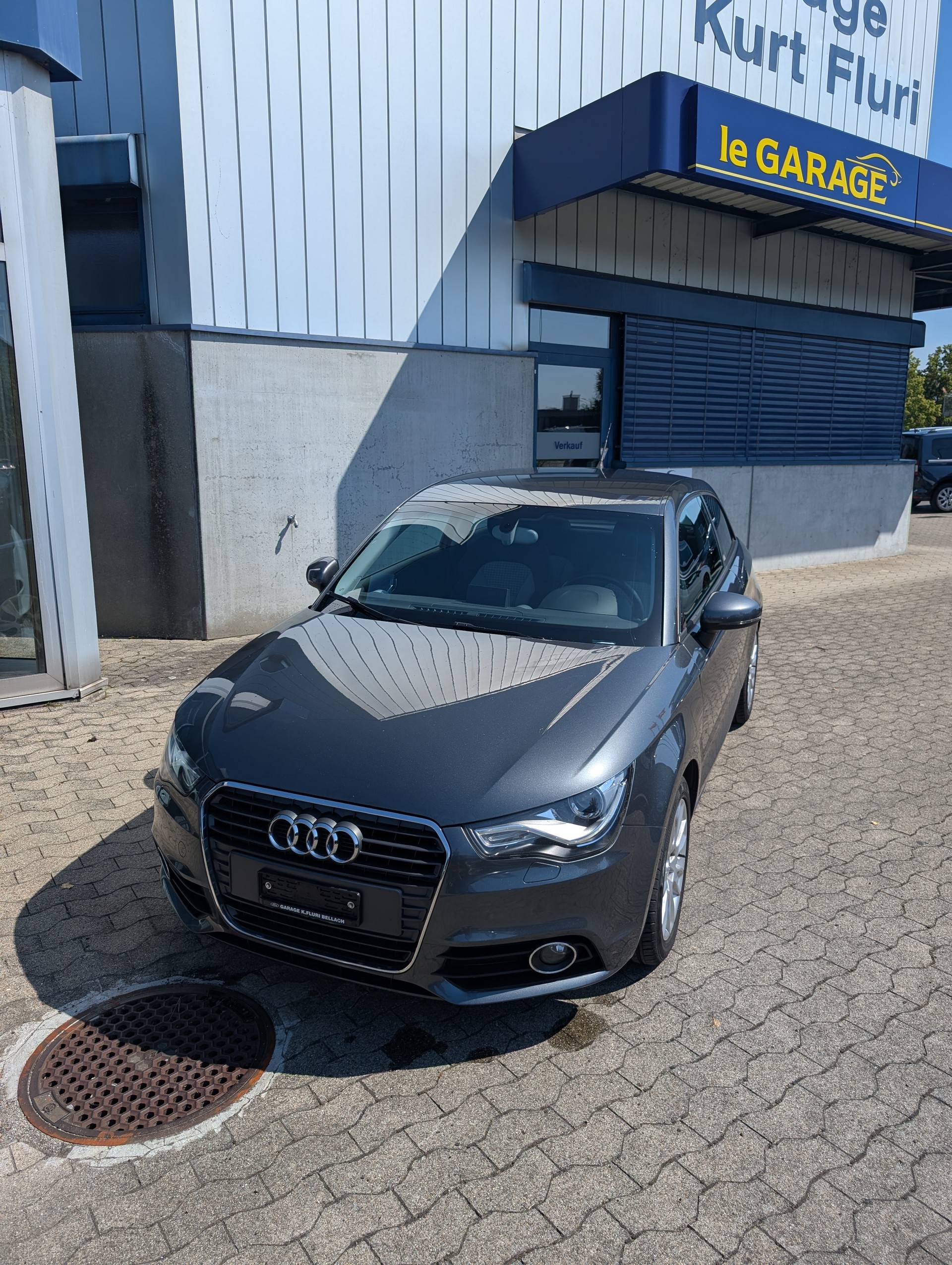 AUDI A1 1.4 TFSI Ambition-image-0