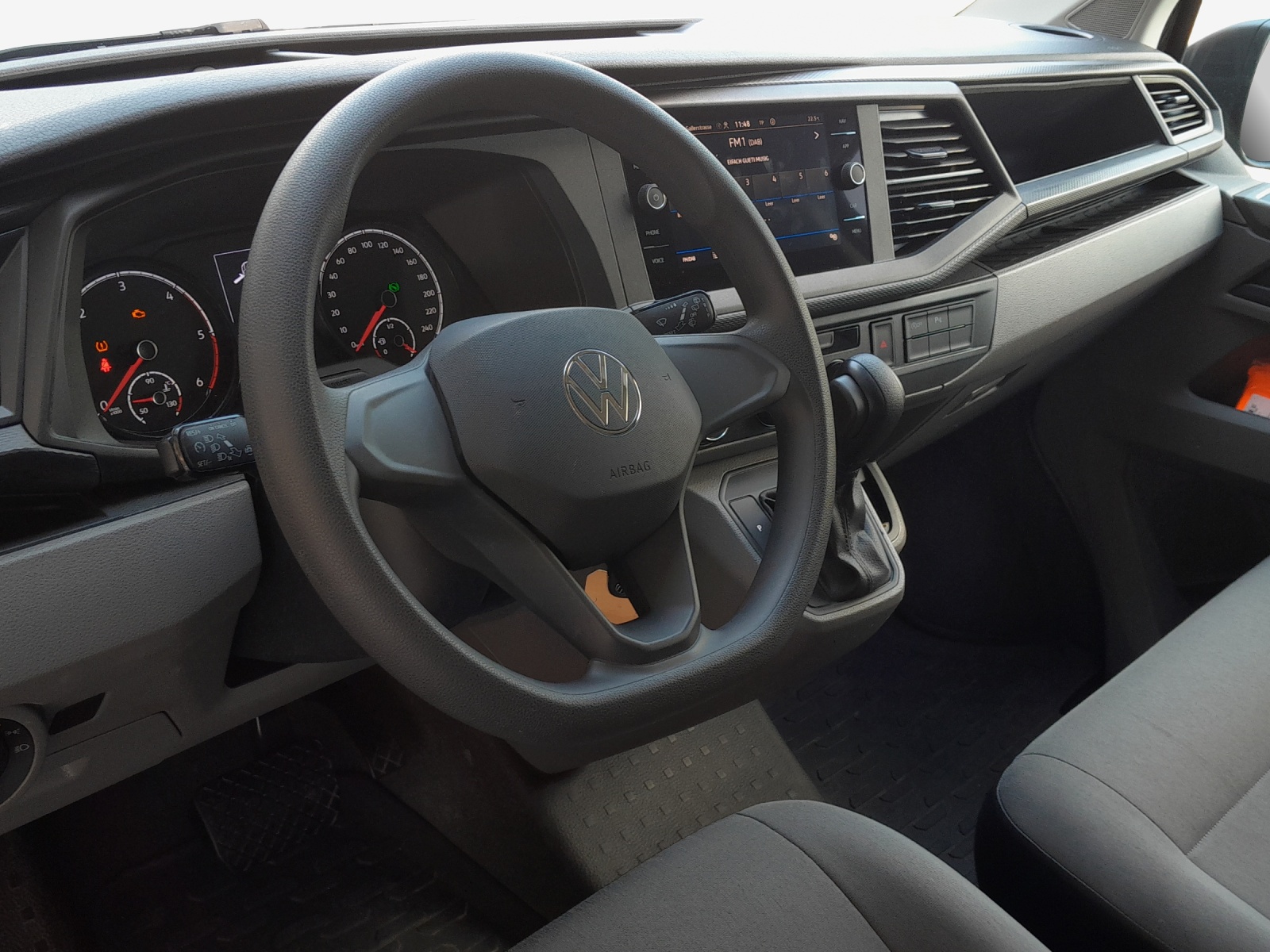 VW T6.1 2.0 TDI DSG-image-7