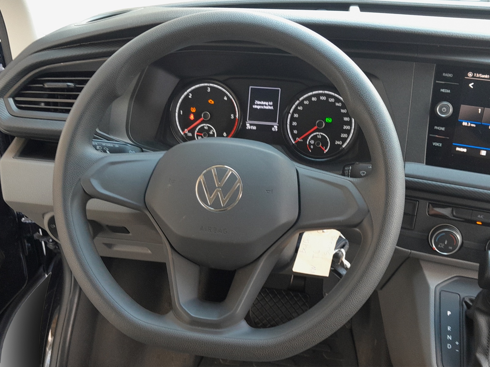 VW T6.1 2.0 TDI DSG-image-9