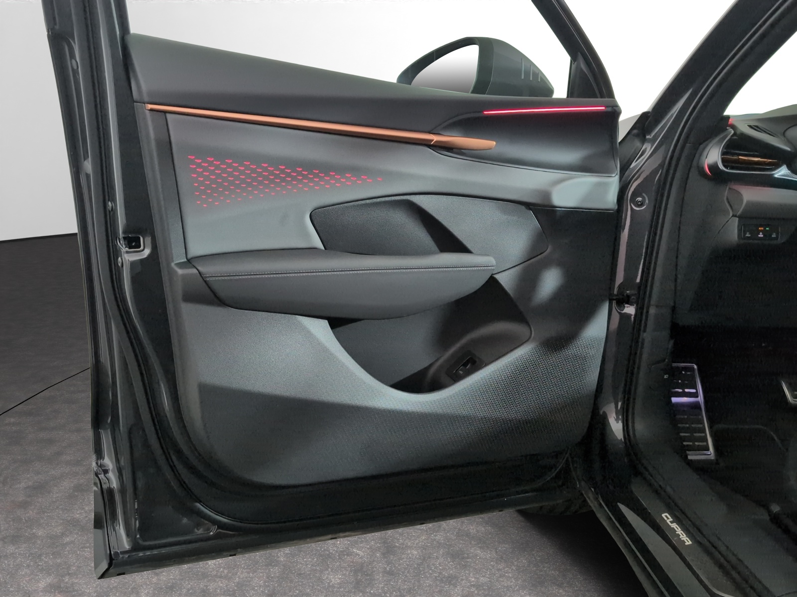 CUPRA Terramar 1.5 eTSI DSG-image-13