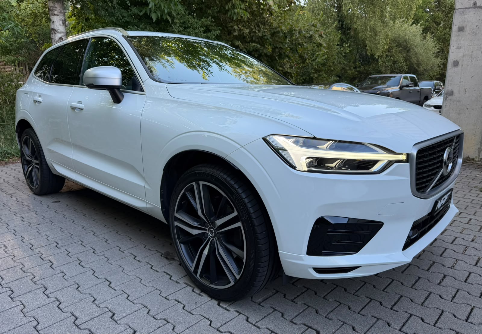 VOLVO XC60 T5 AWD R-Design Geartronic-image-9