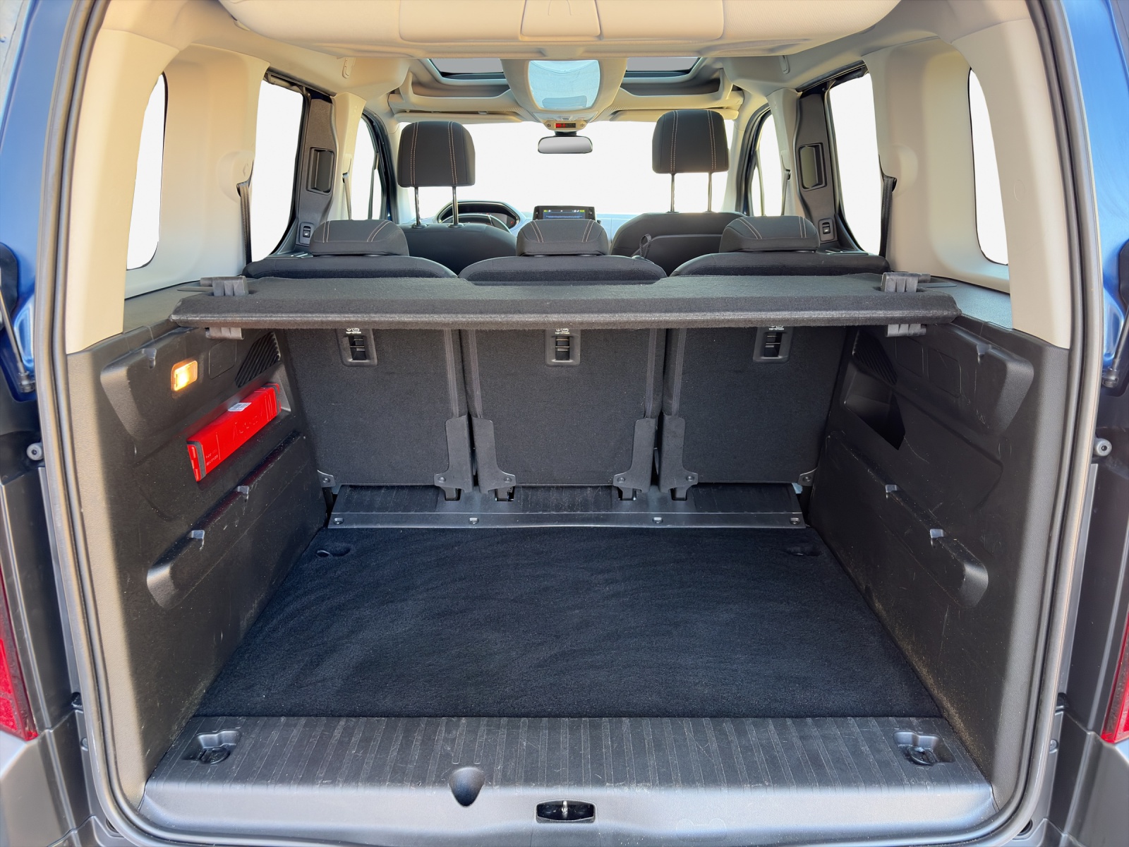 PEUGEOT Rifter Elektro 136 GT-image-13