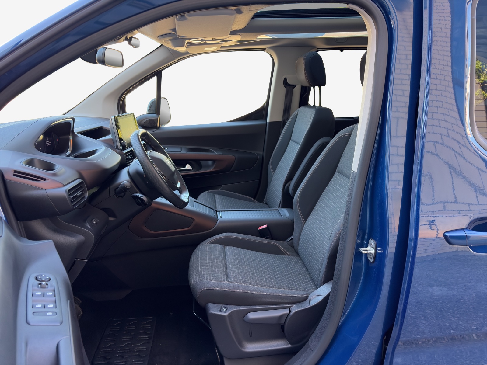 PEUGEOT Rifter Elektro 136 GT-image-8