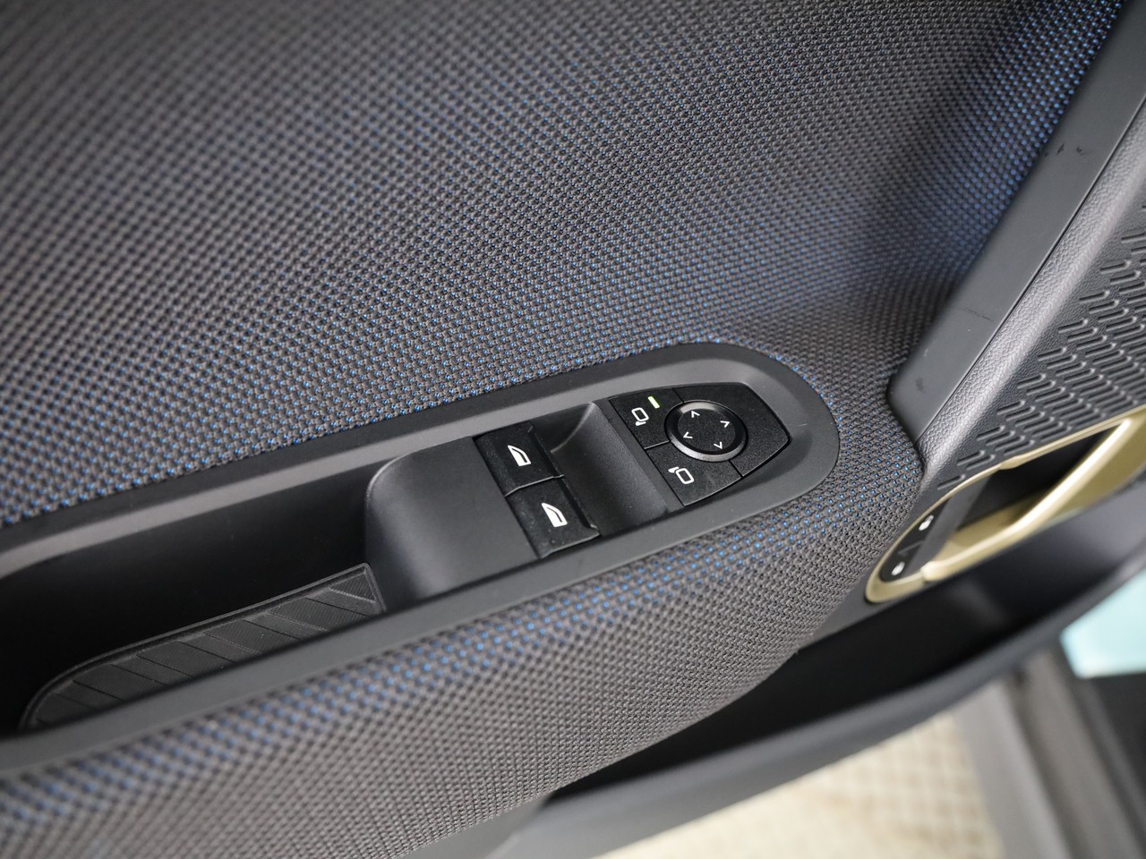 MINI Cooper E-image-11