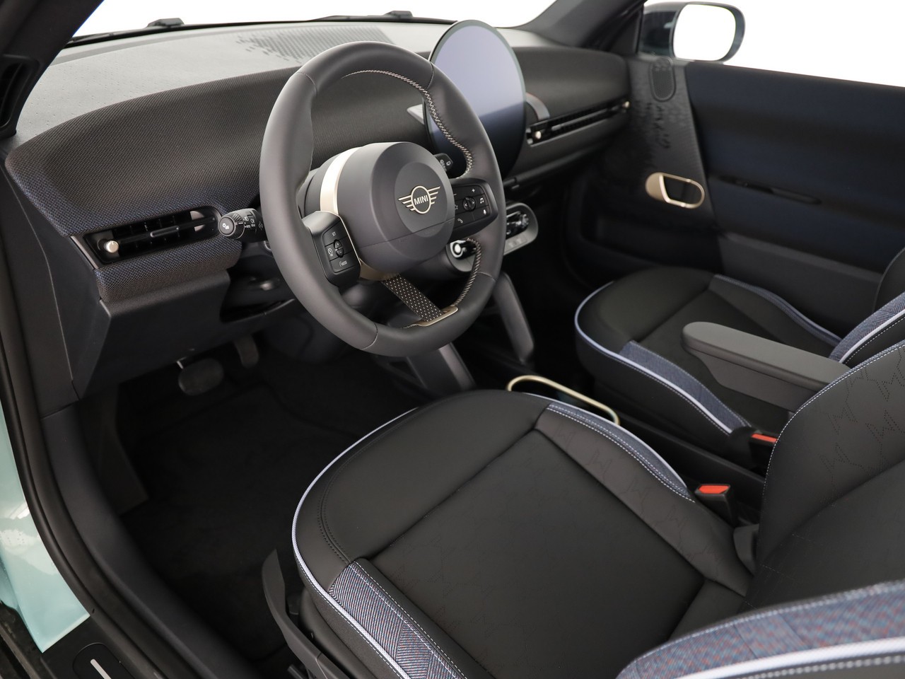 MINI Cooper E-image-10