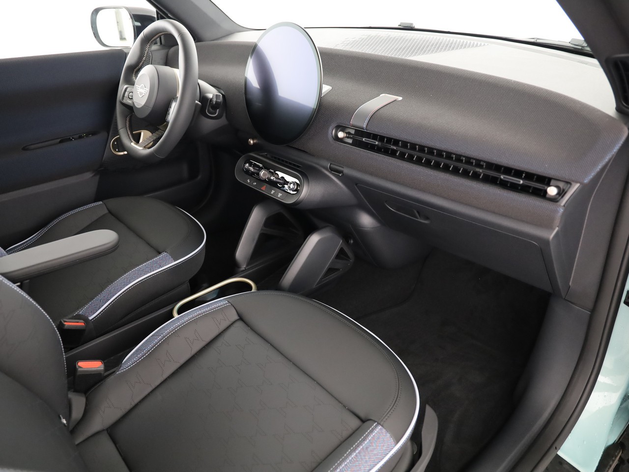 MINI Cooper E-image-12