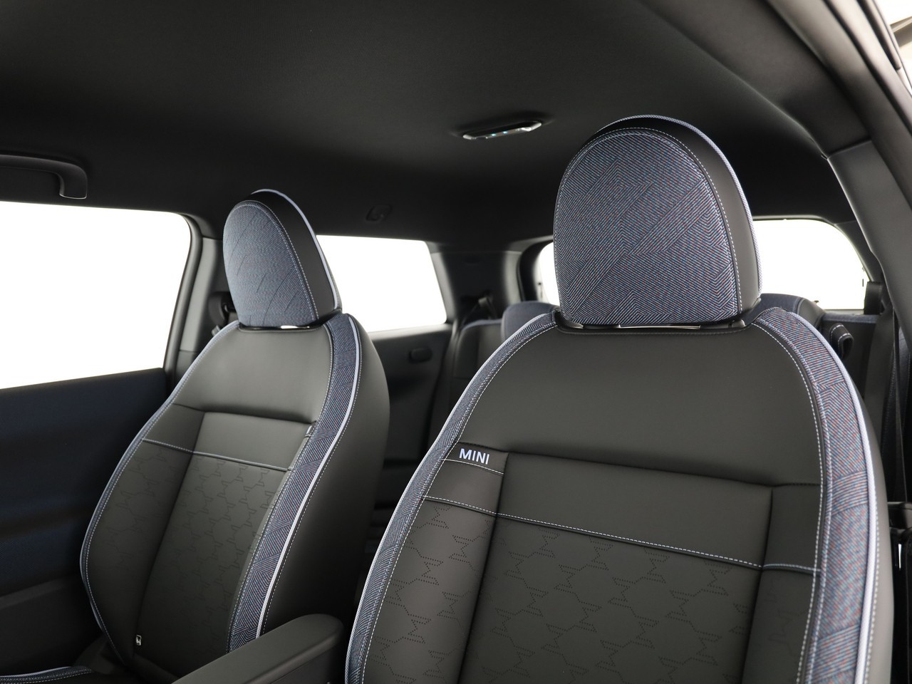 MINI Cooper E-image-9