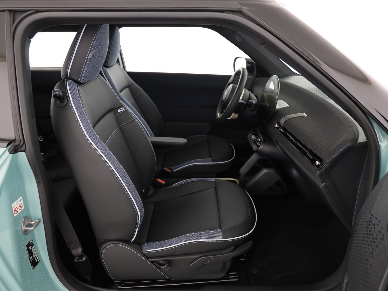 MINI Cooper E-image-14