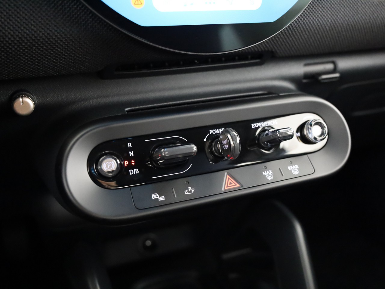 MINI Cooper E-image-17