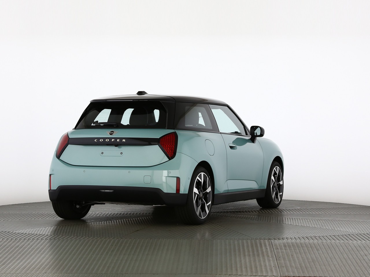 MINI Cooper E-image-1