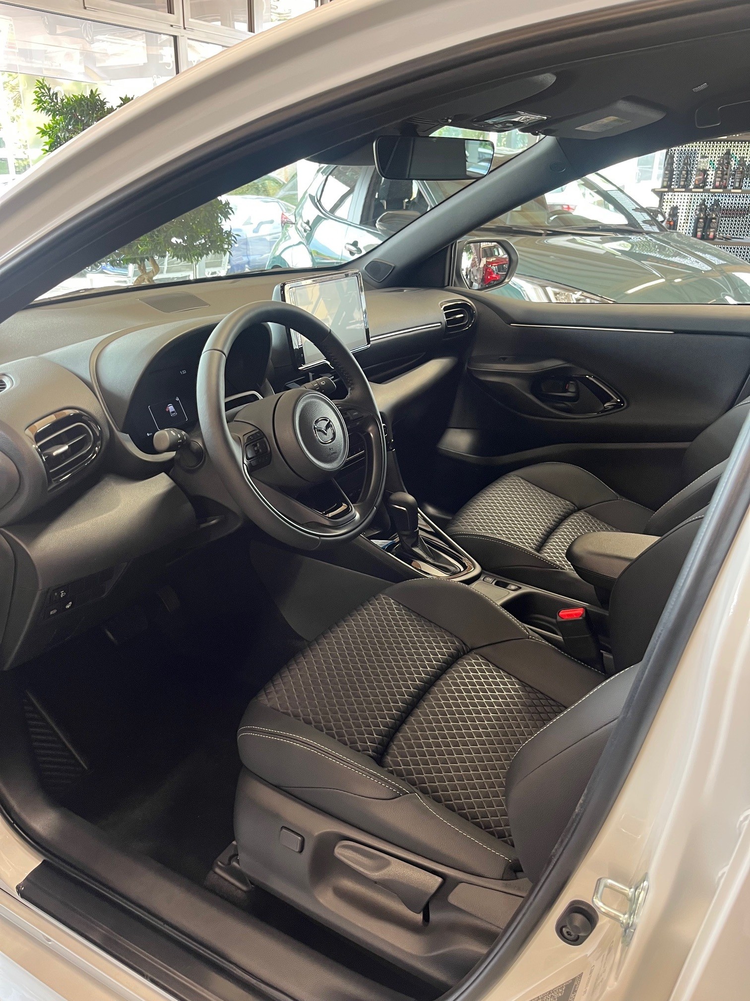 MAZDA 2 Hybrid Homura-image-6