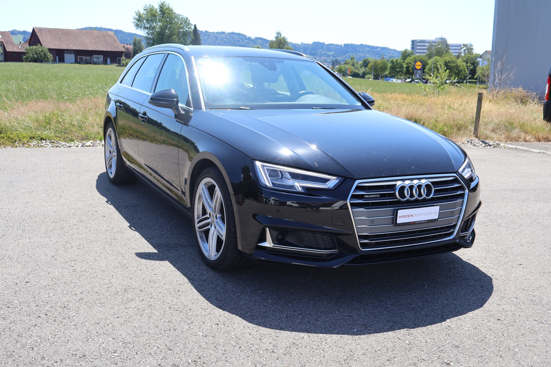 AUDI A4 Avant 40 TDI Sport quattro S-tronic-showroom-element-1