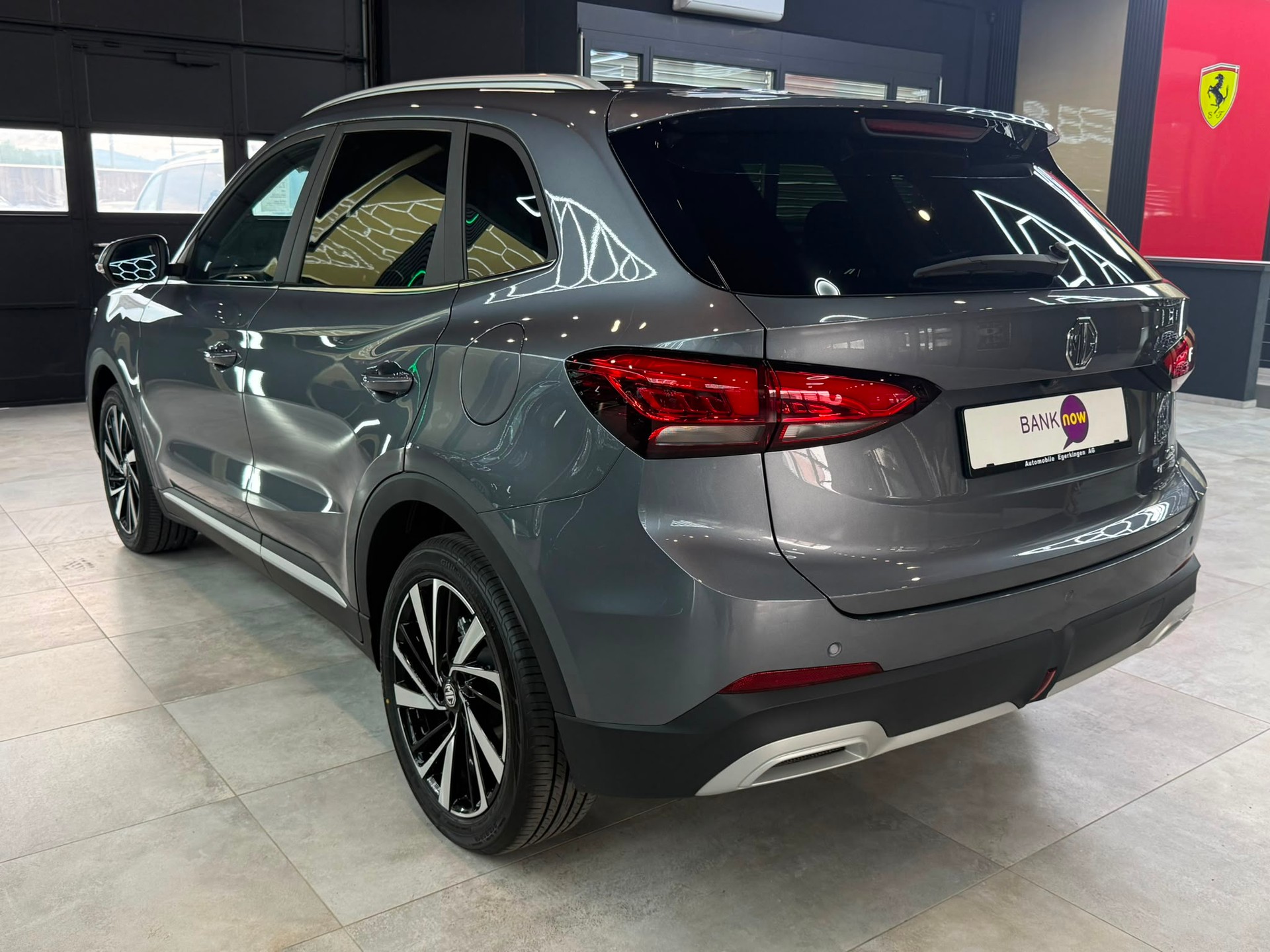 MG ZS 1.5 Hybrid+ Luxury-image-6