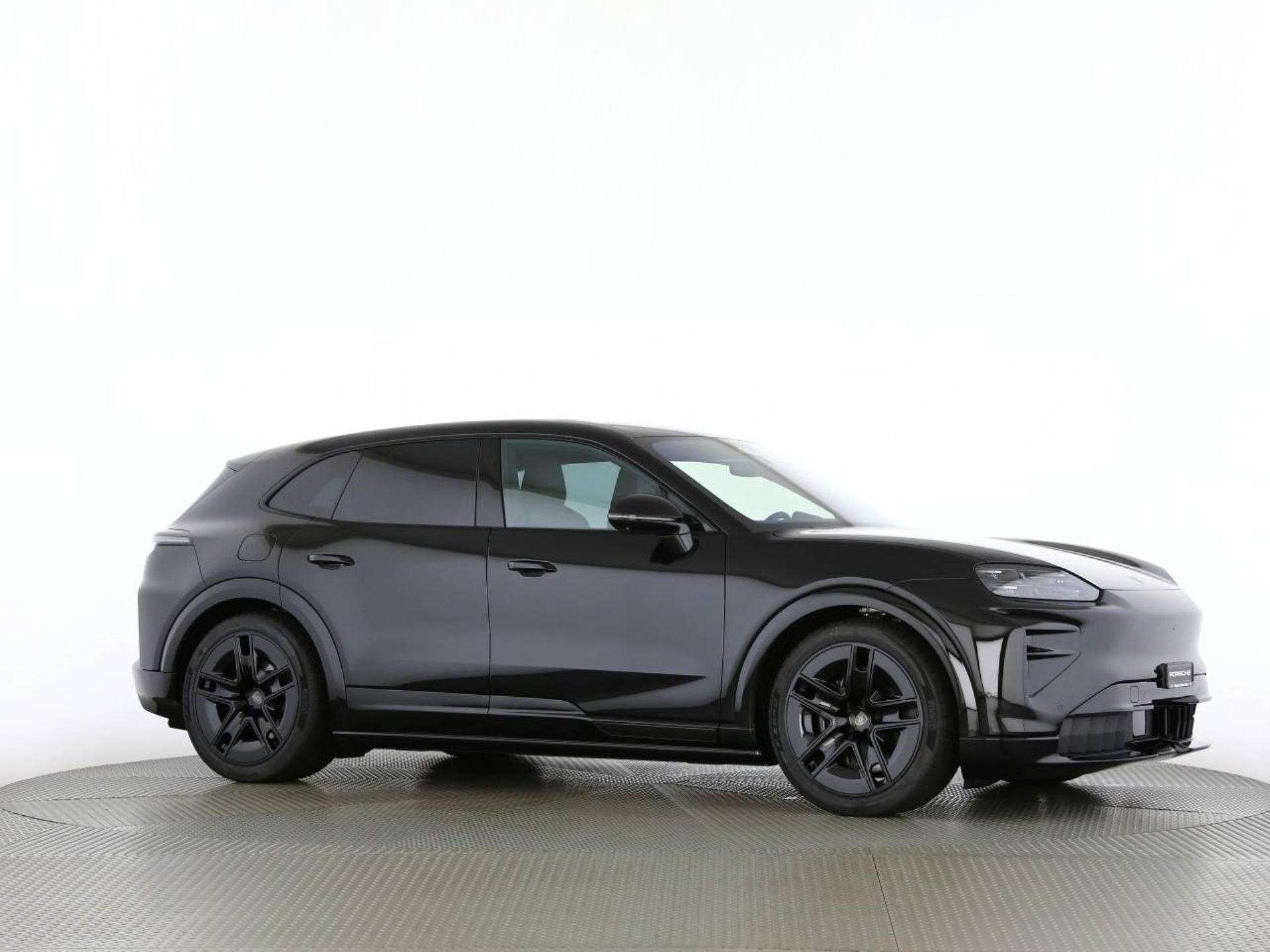 PORSCHE Cayenne Turbo Electric-image-26
