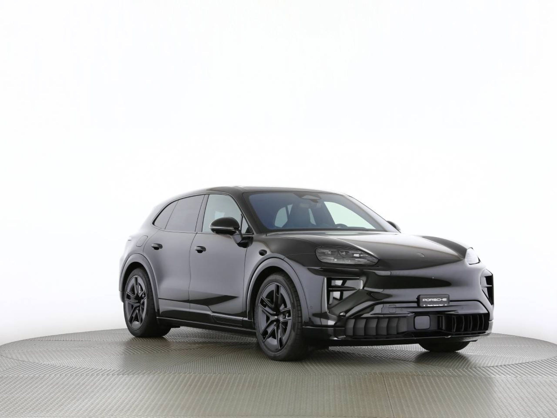 PORSCHE Cayenne Turbo Electric-image-28