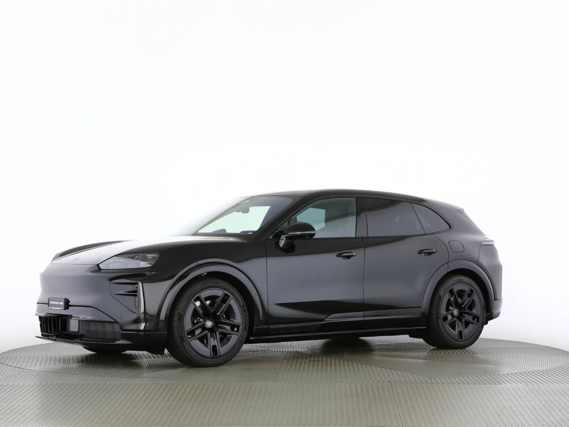 PORSCHE Cayenne Turbo Electric-image-10