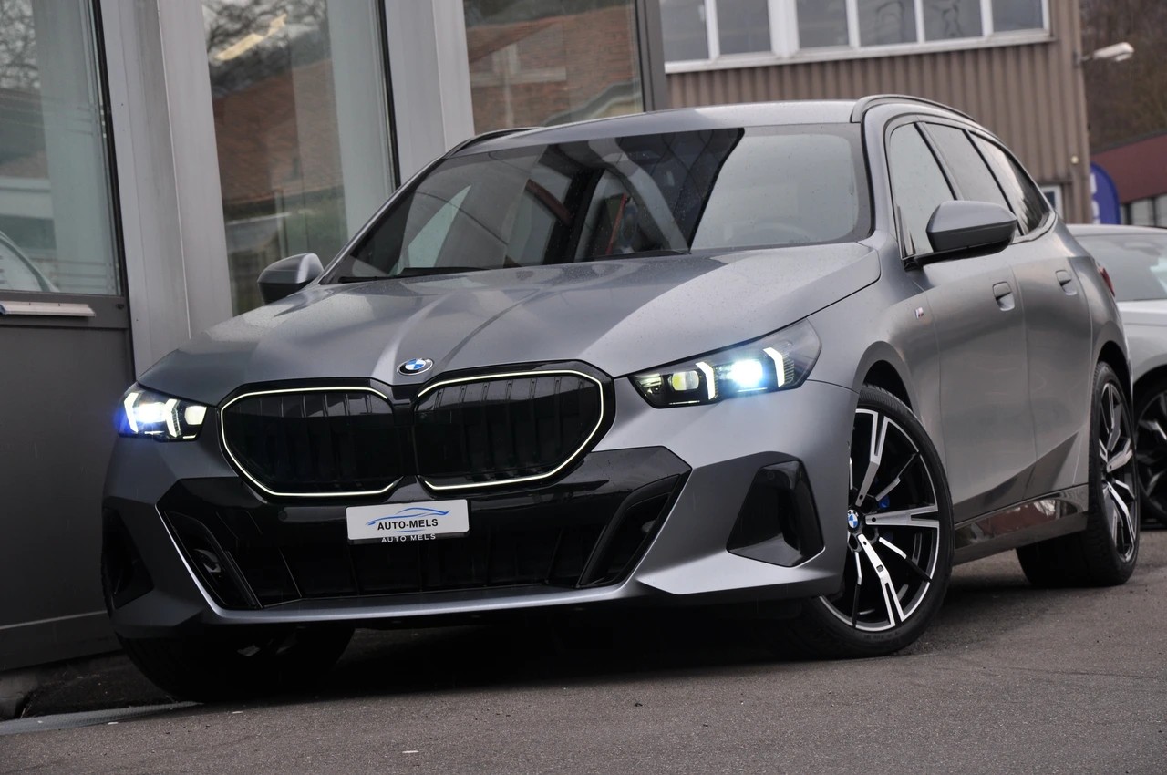 BMW 520d xDrive 48V Touring M Sport Pro Steptronic-image-1