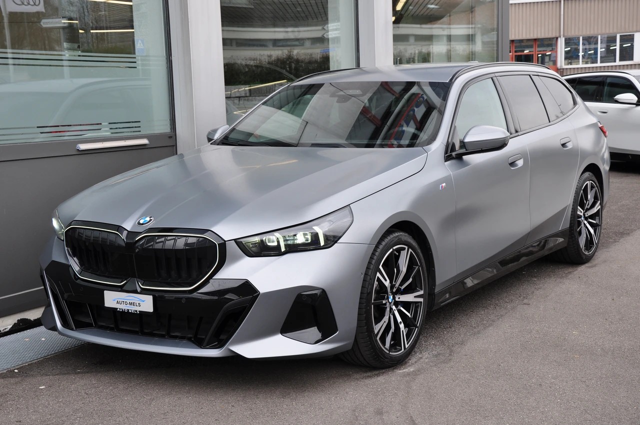 BMW 520d xDrive 48V Touring M Sport Pro Steptronic-image-3