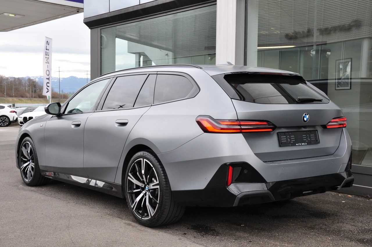 BMW 520d xDrive 48V Touring M Sport Pro Steptronic-image-9