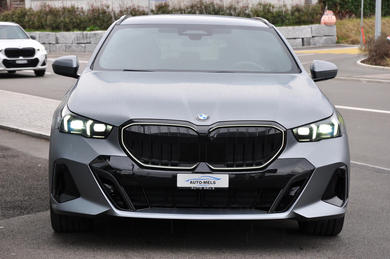 BMW 520d xDrive 48V Touring M Sport Pro Steptronic-image-13
