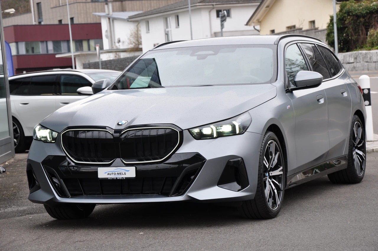 BMW 520d xDrive 48V Touring M Sport Pro Steptronic-image-14