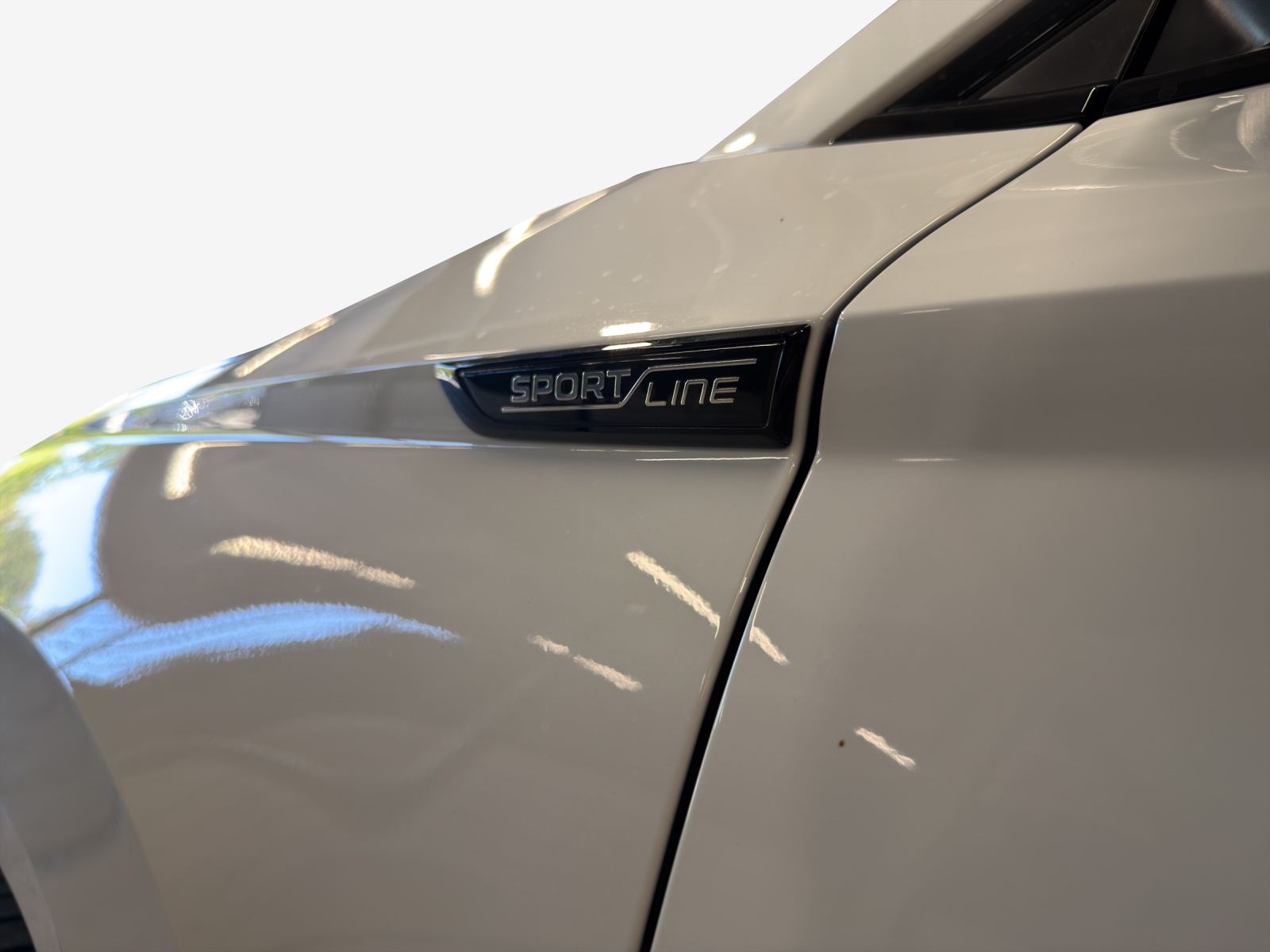 SKODA Karoq 2.0 TSI SportLine 4x4 DSG-image-14