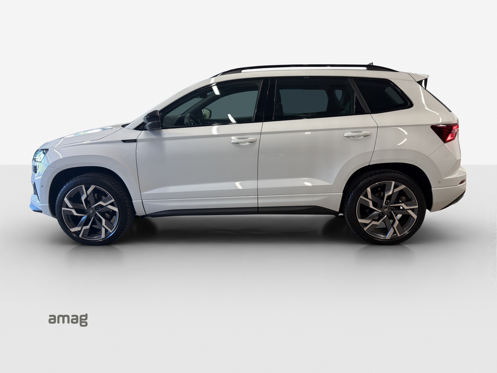 SKODA Karoq 2.0 TSI SportLine 4x4 DSG-image-1