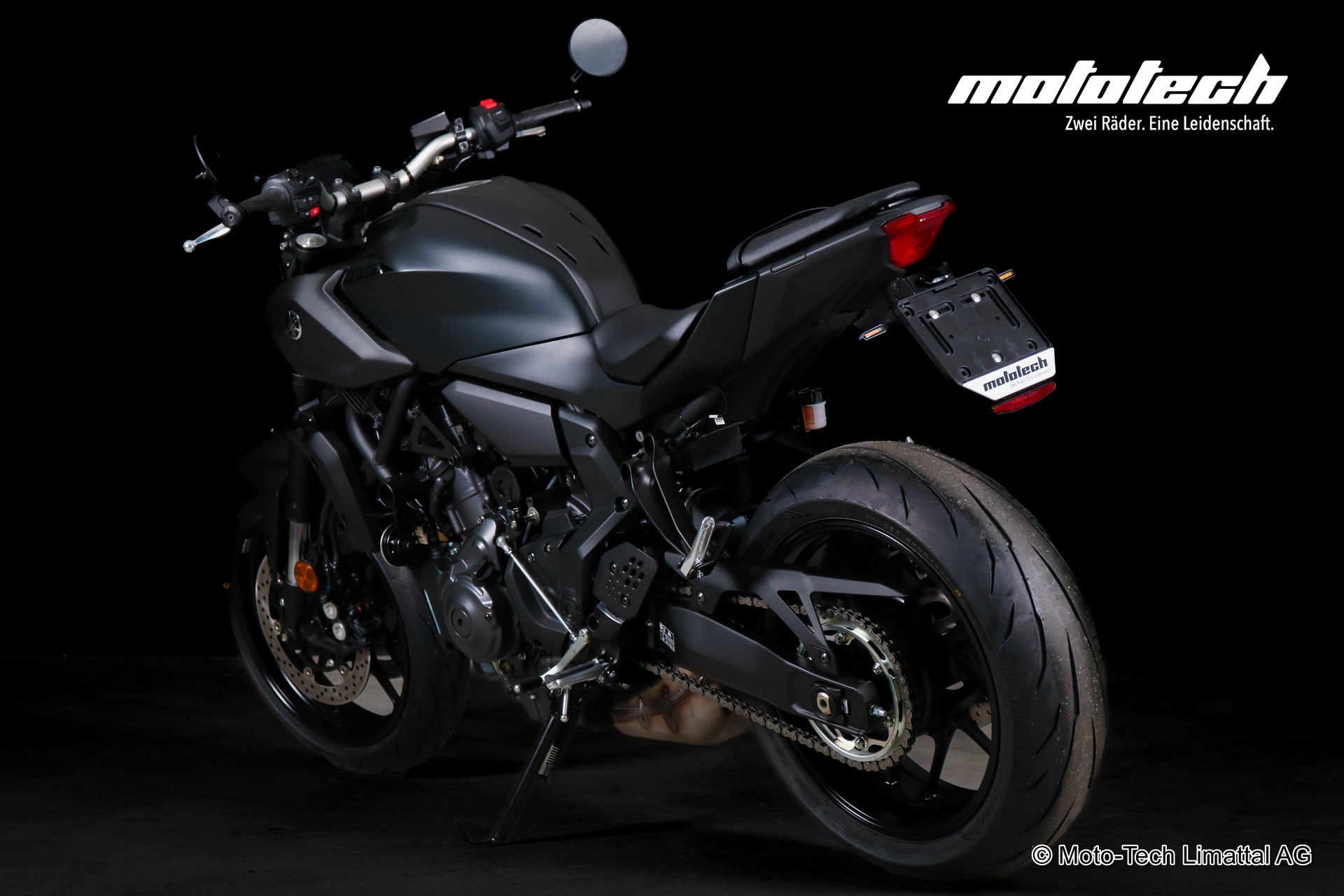 YAMAHA MT-07-showroom-element-3