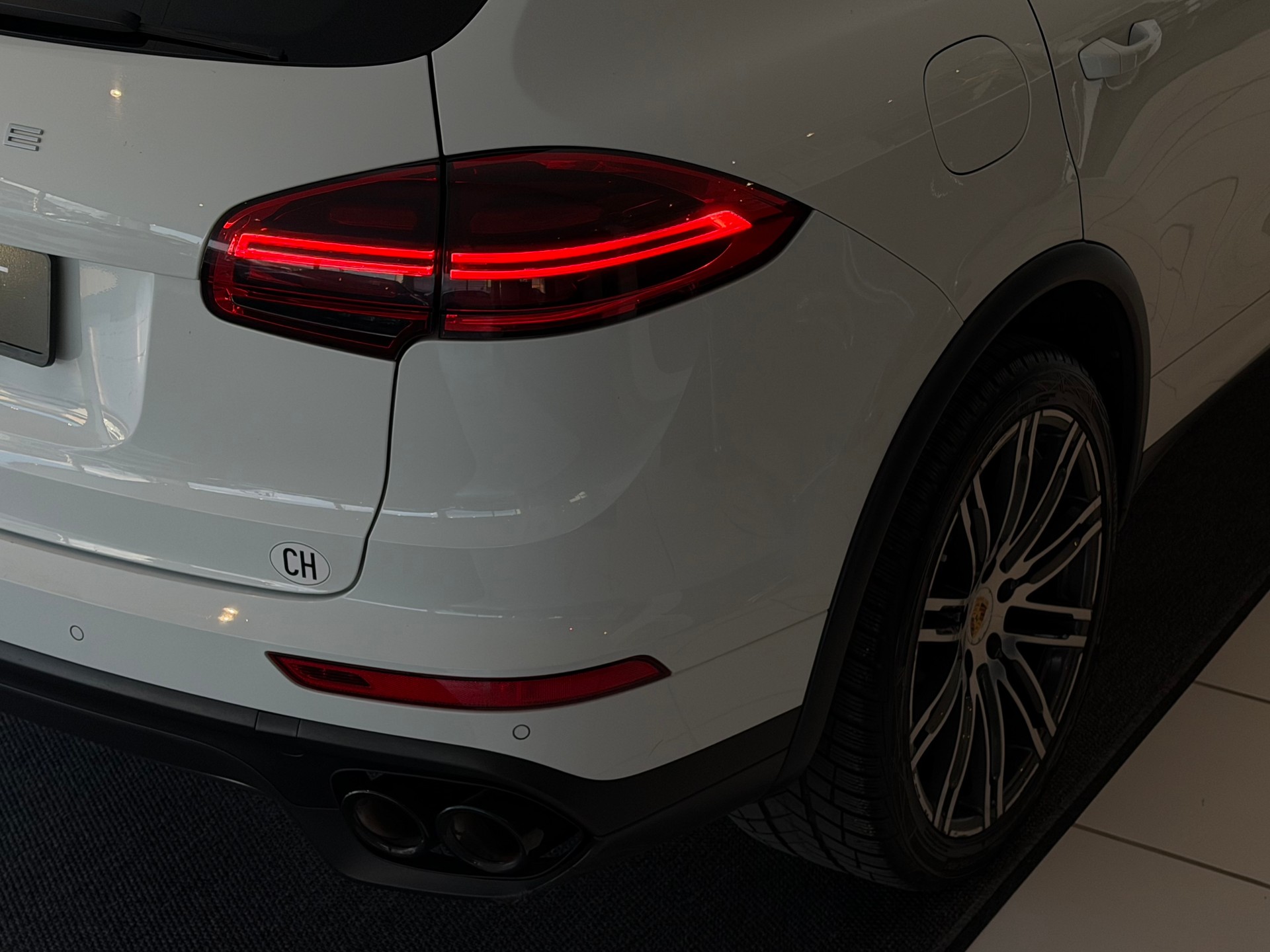 PORSCHE Cayenne Diesel Aerodynamik **ab MFK & Service**-image-26