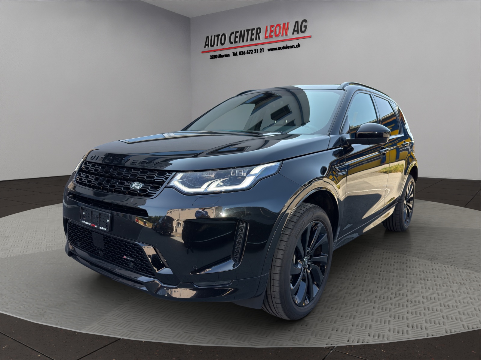 LAND ROVER Discovery Sport R Dyn D200 2.0D TD4 MHEV HSE AT9-showroom-element-1