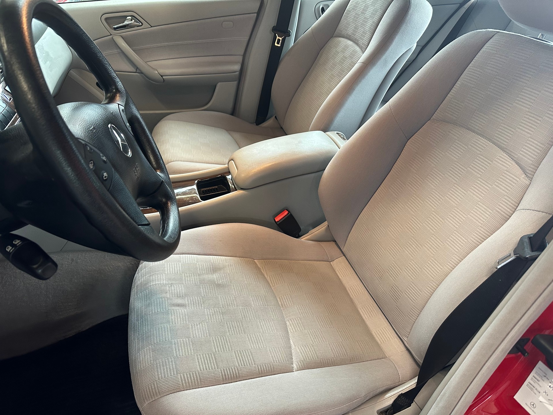 MERCEDES-BENZ C 280 Classic-image-13