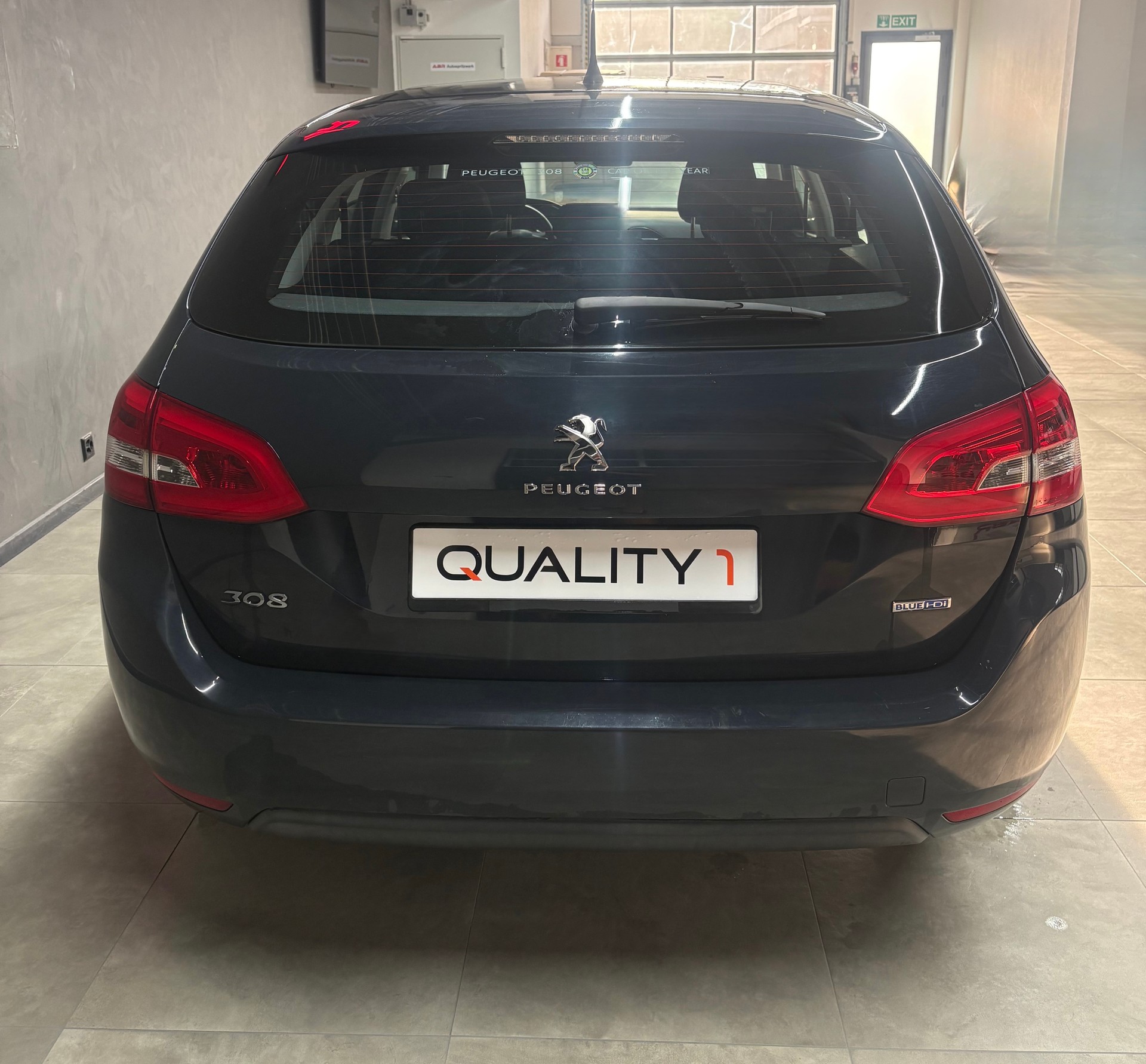 PEUGEOT 308 SW 1.6 BlueHDI Allure-image-3